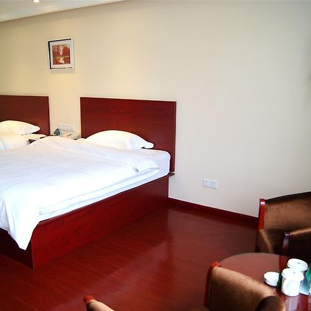 Greentree Inn Beijing Headquarters Base Express Hotel Экстерьер фото